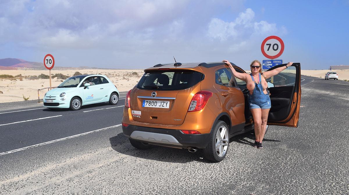 topless in fuerteventura